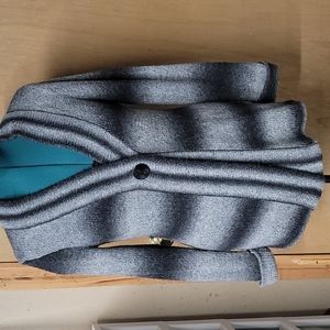 Liz Claiborne Button Cardigsn